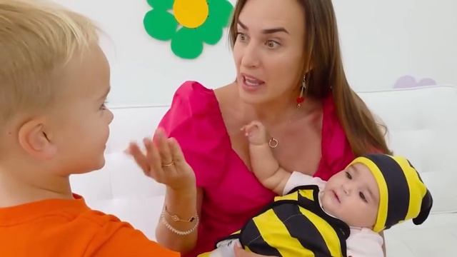 Влад и Ники - Веселые истории с Малышкой Алисой
