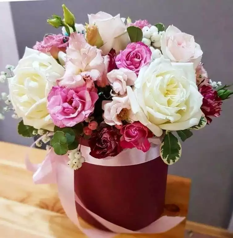 Магазин цветов Assorti flowers фото - доставка цветов и букетов