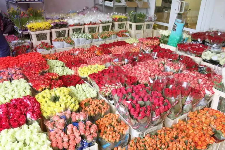 Магазин цветов Азалия Flowers опт фото - доставка цветов и букетов