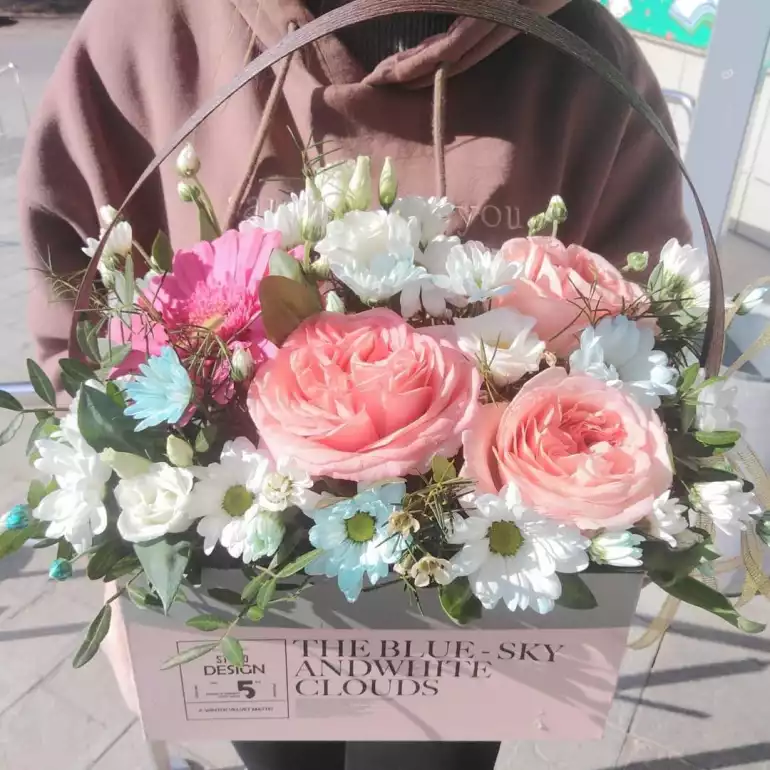 Магазин цветов Bouquet фото - доставка цветов и букетов