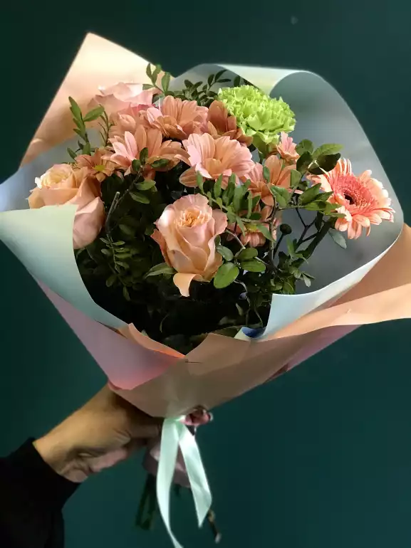 Магазин цветов Bouquet фото - доставка цветов и букетов