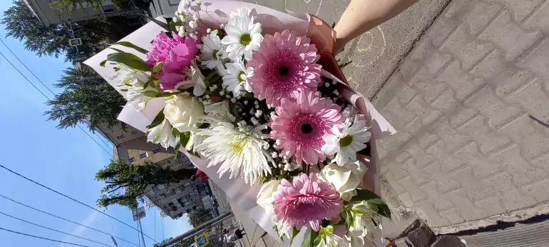 Магазин цветов Creative Flowers фото - доставка цветов и букетов