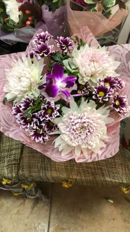 Магазин цветов Цветочная база фото - доставка цветов и букетов