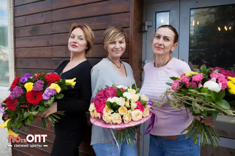 Магазин цветов FLOraОПТ фото - доставка цветов и букетов