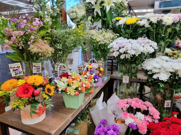 Магазин цветов Flowers Iris фото - доставка цветов и букетов