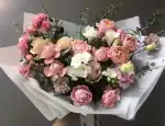 Магазин цветов Foursisters фото - доставка цветов и букетов