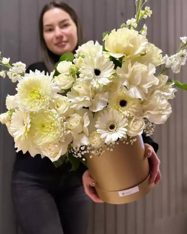 Магазин цветов Karavaeva flowers фото - доставка цветов и букетов