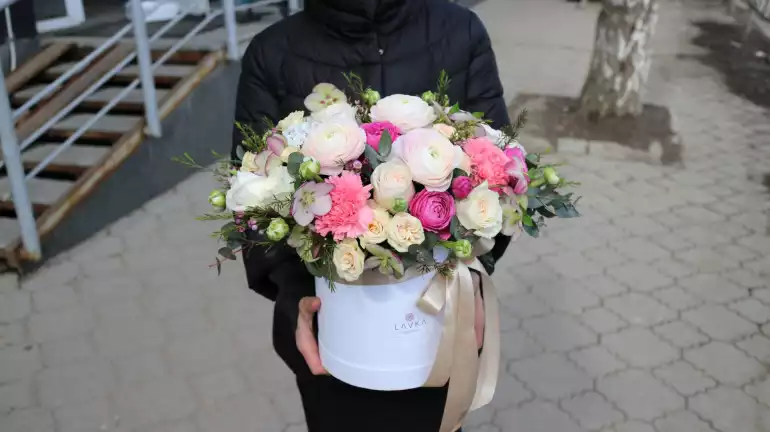 Магазин цветов L a v k a flowershop фото - доставка цветов и букетов