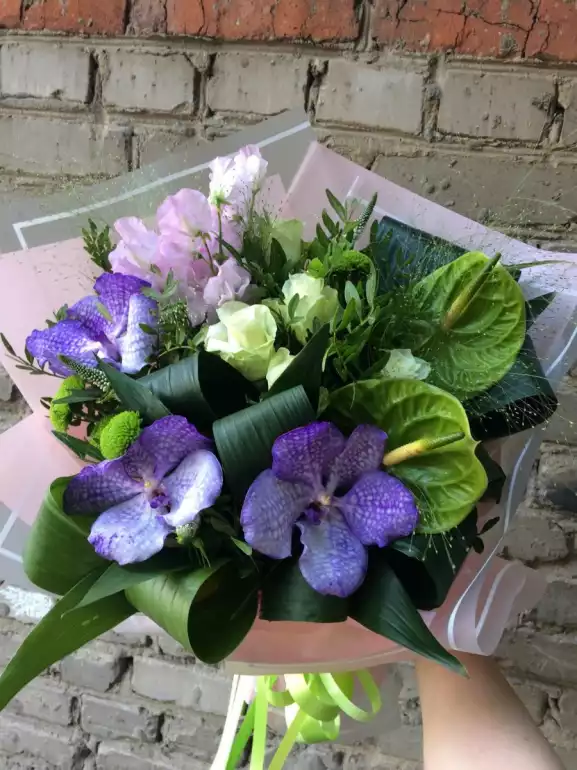 Магазин цветов Лепесток фото - доставка цветов и букетов