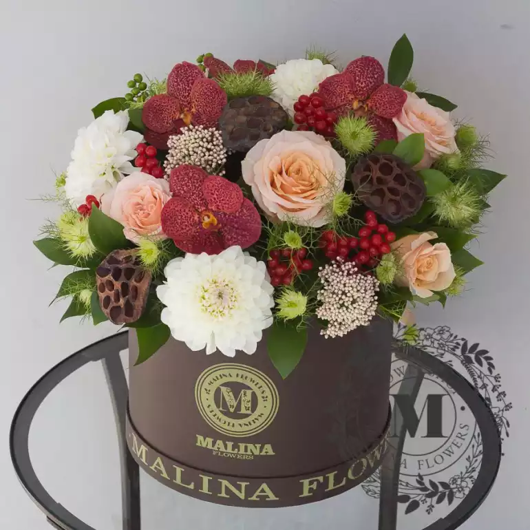 Магазин цветов Malina Flowers фото - доставка цветов и букетов