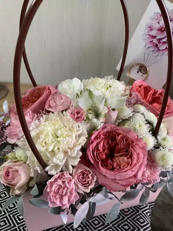 Магазин цветов Пушкин Flowers фото - доставка цветов и букетов