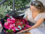 Магазин цветов Rarara flowers фото - доставка цветов и букетов