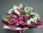 Магазин цветов Саквояж цветов и подарков фото - доставка цветов и букетов