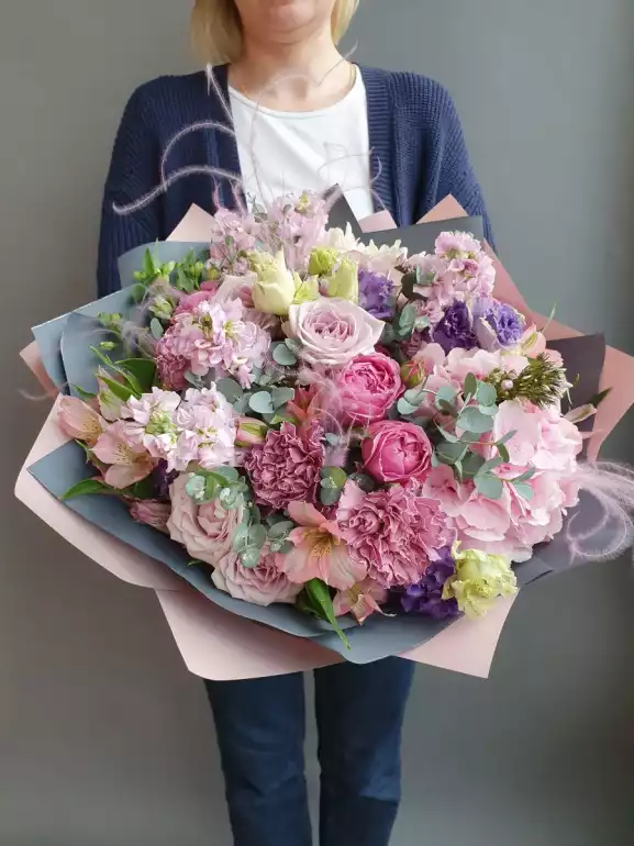 Магазин цветов Vita flowers фото - доставка цветов и букетов